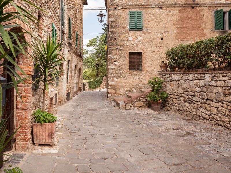Suvereto